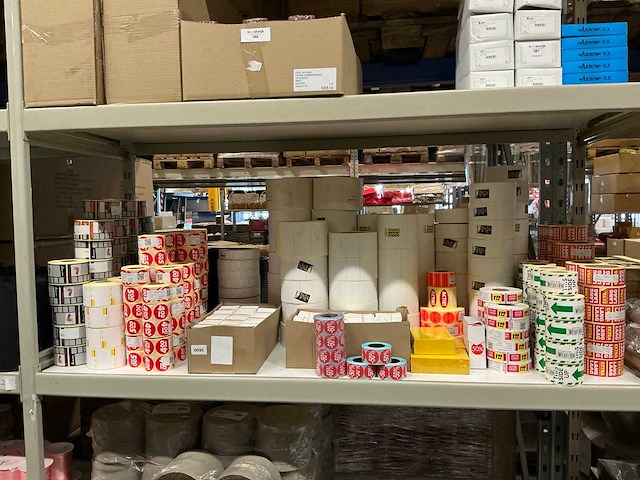 Partij diverse etiketten/labels - afbeelding 1 van  16