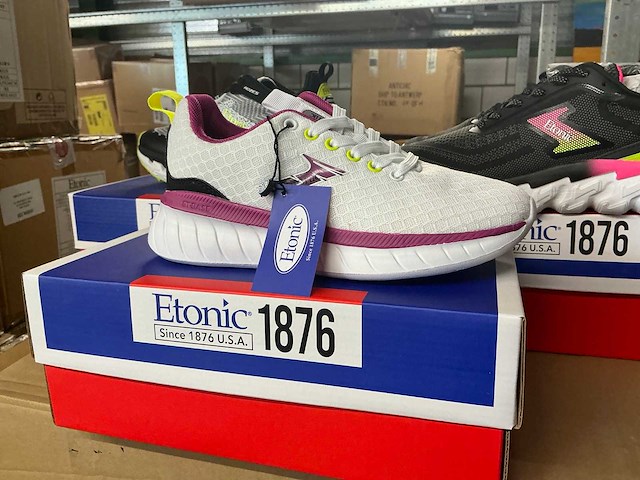 Partij diverse etonic heren en dames sportschoenen (80x) - afbeelding 10 van  14