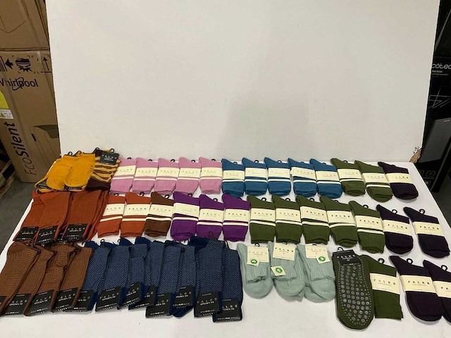 Partij diverse falke sokken (56x) - afbeelding 1 van  9