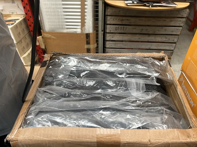 Partij diverse fitness gewichten w.o. physionics - afbeelding 5 van  6