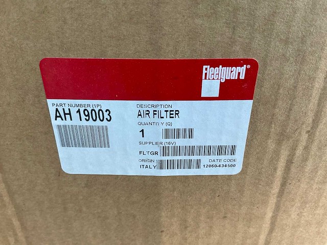 Partij diverse fleetguard filters - afbeelding 10 van  10