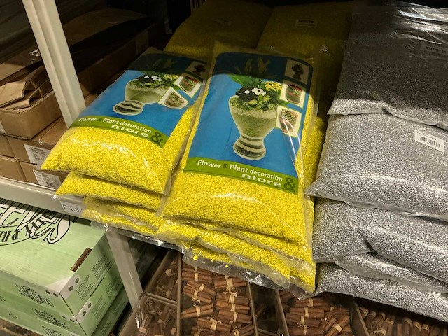 Partij diverse flower make-up / grains (67x) - afbeelding 7 van  7