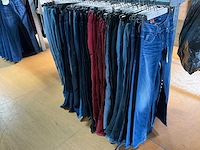 Partij diverse g-star dames broeken (58x) - afbeelding 1 van  9