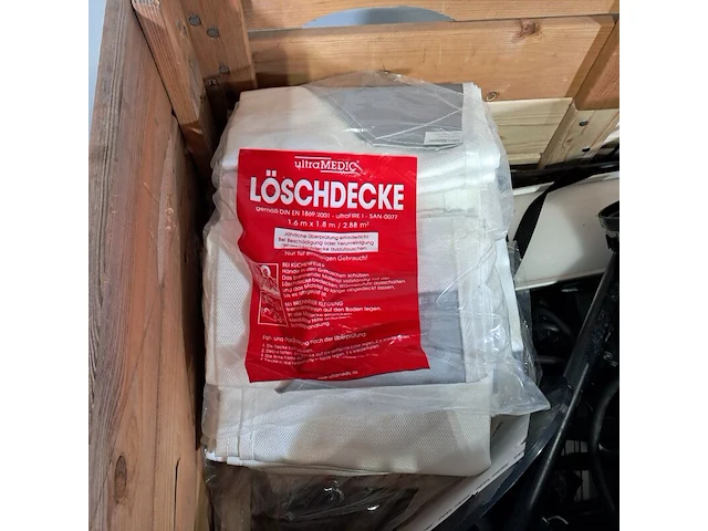Partij diverse garage inventaris, o.a 3m, o.a accuspray 16587 - afbeelding 4 van  14