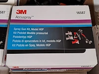Partij diverse garage inventaris, o.a 3m, o.a accuspray 16587 - afbeelding 8 van  14
