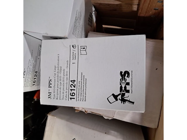 Partij diverse garage inventaris, o.a 3m, o.a accuspray 16587 - afbeelding 11 van  14