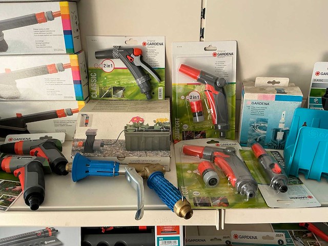 Partij diverse gardena/gloria/etc tuin benodigdheden (231x) - afbeelding 2 van  20