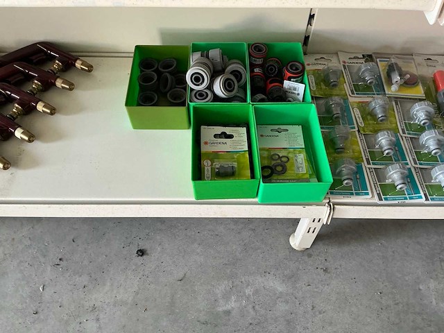 Partij diverse gardena/gloria/etc tuin benodigdheden (231x) - afbeelding 10 van  20