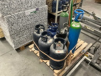 Partij diverse gasflessen (9x) - afbeelding 1 van  3