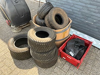 Partij diverse gazonmaaier banden - afbeelding 2 van  7