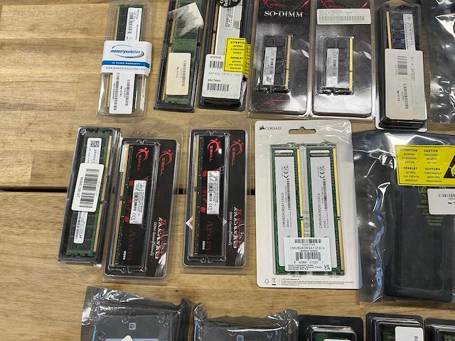 Partij diverse geheugen items (19x) - afbeelding 5 van  7