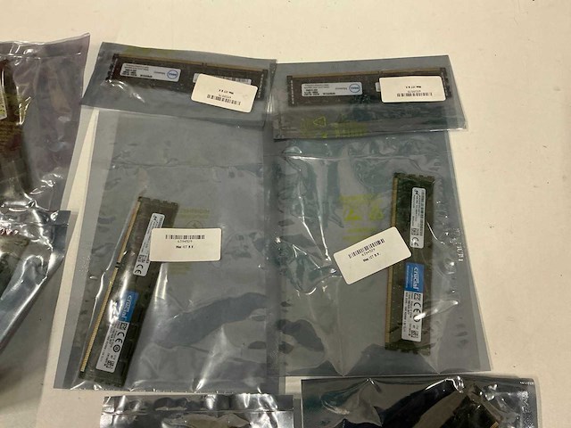 Partij diverse geheugen items (32x) - afbeelding 16 van  17