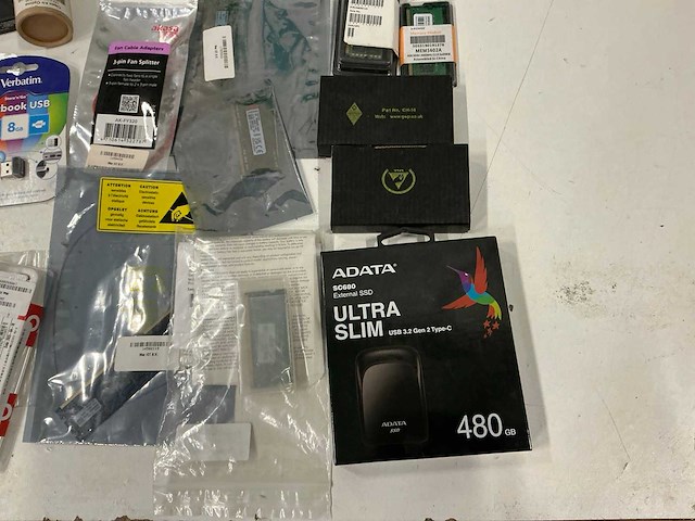 Partij diverse geheugenkaarten/overige ict items (75x) - afbeelding 3 van  13