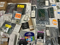 Partij diverse geheugenkaarten/overige ict items (75x) - afbeelding 13 van  13