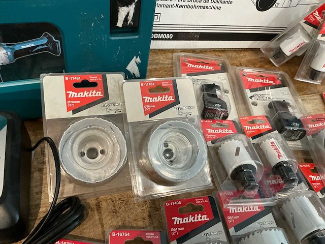 Partij diverse gereedschap makita - afbeelding 2 van  49