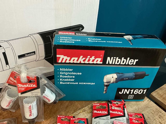 Partij diverse gereedschap makita - afbeelding 4 van  49