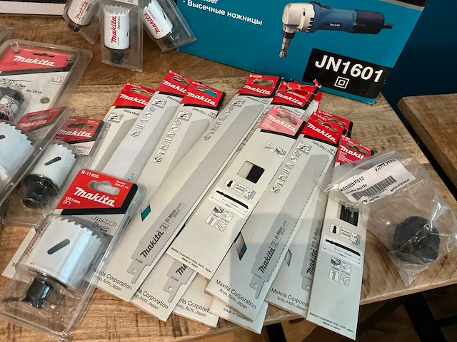 Partij diverse gereedschap makita - afbeelding 5 van  49
