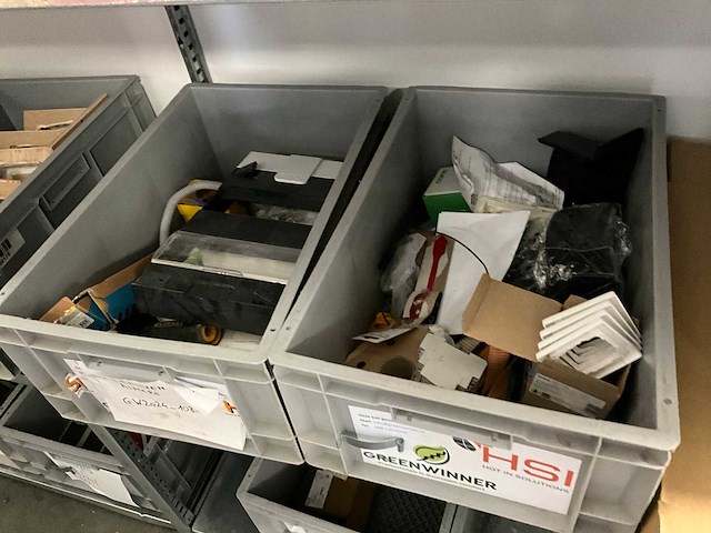 Partij diverse gereedschappen en installatie materialen - afbeelding 4 van  11
