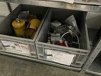 Partij diverse gereedschappen en installatie materialen - afbeelding 6 van  11