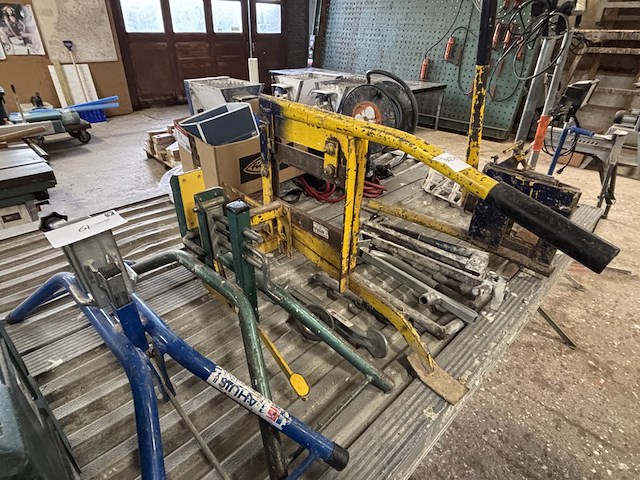 Partij diverse gereedschappen - afbeelding 1 van  8