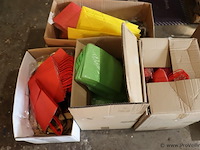 Partij diverse geschenkzakjes - afbeelding 1 van  8