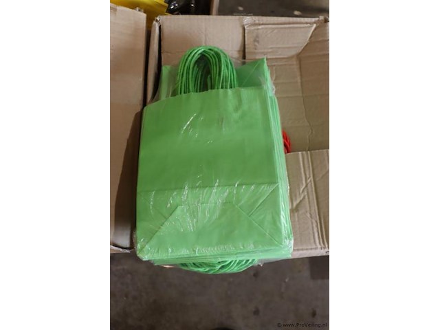 Partij diverse geschenkzakjes - afbeelding 2 van  8