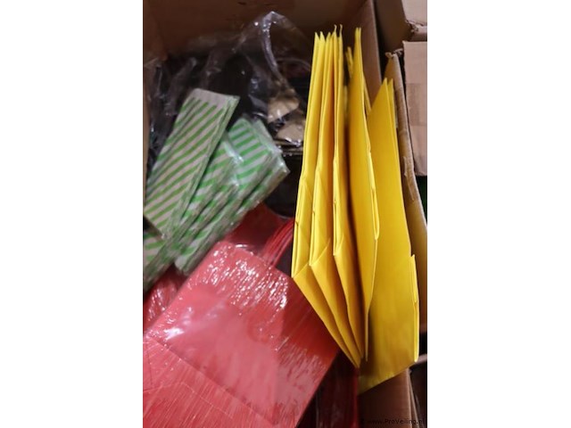 Partij diverse geschenkzakjes - afbeelding 5 van  8