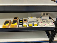 Partij diverse gira/jung/berker/overige contactdozen/shakelmateriaal (17x) - afbeelding 1 van  1