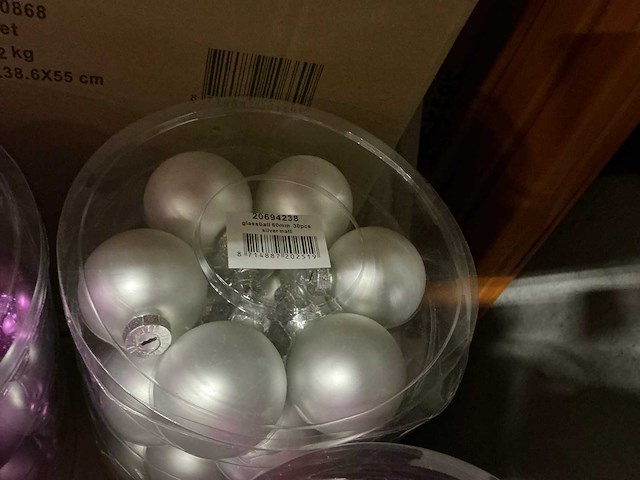 Partij diverse glazen kerstballen 30/tube (80 tubes) - afbeelding 4 van  11