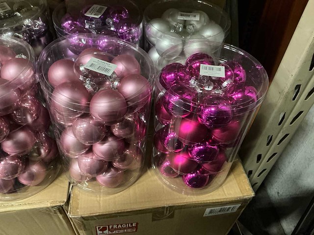 Partij diverse glazen kerstballen 30/tube (80 tubes) - afbeelding 10 van  11