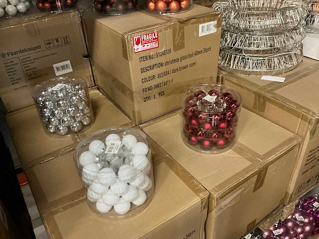 Partij diverse glazen kerstballen 40mm 36/tube (72 tubes) - afbeelding 4 van  9