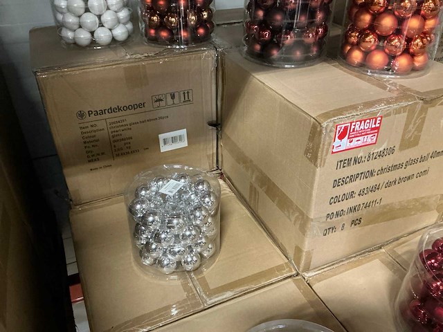 Partij diverse glazen kerstballen 40mm 36/tube (72 tubes) - afbeelding 3 van  8