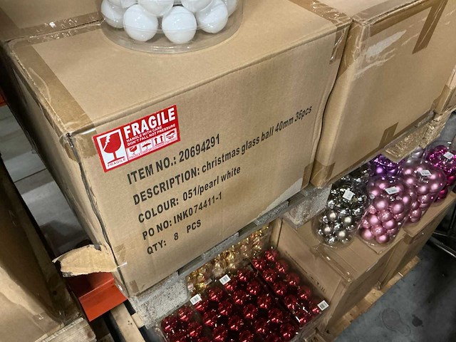 Partij diverse glazen kerstballen 40mm 36/tube (72 tubes) - afbeelding 4 van  8