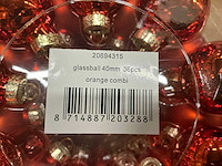 Partij diverse glazen kerstballen 40mm 36/tube (96 tubes) - afbeelding 16 van  16