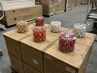 Partij diverse glazen kerstballen 40mm 36/tube (96 tubes) - afbeelding 1 van  2