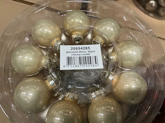 Partij diverse glazen kerstballen 40mm 36/tube (96x) - afbeelding 5 van  15
