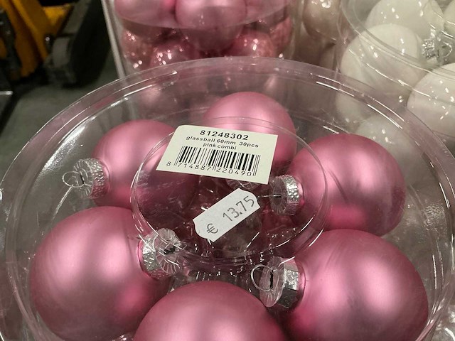 Partij diverse glazen kerstballen 60mm 30/tube (82 tubes) - afbeelding 16 van  22
