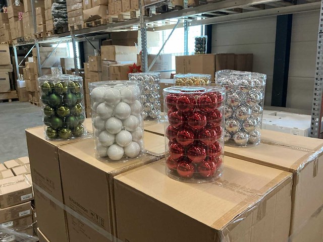 Partij diverse glazen kerstballen 60mm 30/tube (96 tubes) - afbeelding 1 van  11