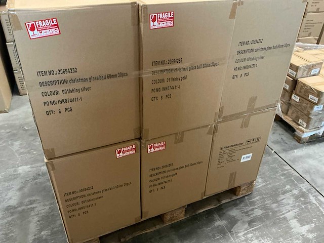 Partij diverse glazen kerstballen 60mm 30/tube (96 tubes) - afbeelding 7 van  11