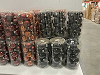 Partij diverse glazen kerstballen 80mm 15/tube (64 tubes) - afbeelding 2 van  11