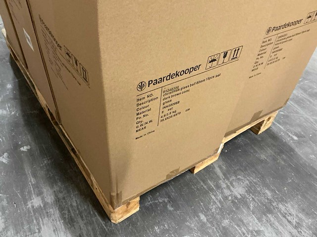 Partij diverse glazen kerstballen 80mm 15/tube (88 tubes) - afbeelding 11 van  12