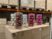 Partij diverse glazen kerstballen 80mm 15/tube (96 tubes) - afbeelding 1 van  10