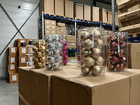Partij diverse glazen kerstballen 80mm 15/tube (96 tubes) - afbeelding 6 van  10