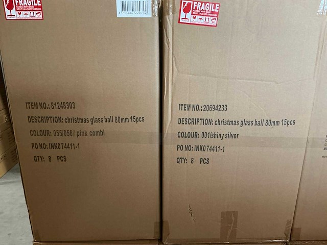 Partij diverse glazen kerstballen 80mm 15/tube (96 tubes) - afbeelding 8 van  8