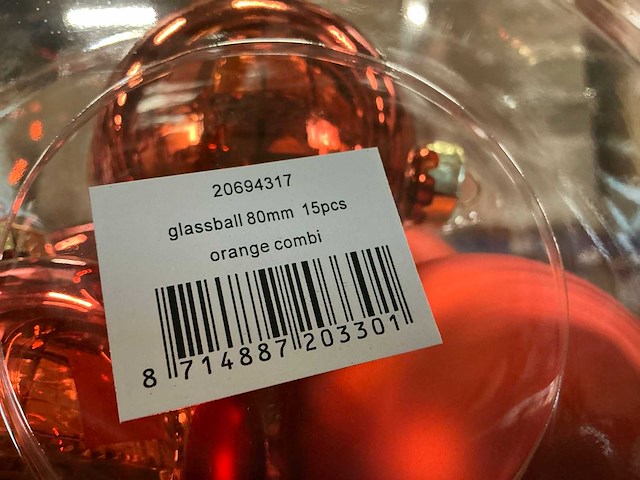 Partij diverse glazen kerstballen 80mm 15/tube (96 tubes) - afbeelding 18 van  20