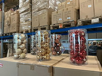 Partij diverse glazen kerstballen 80mm 15/tube (96 tubes) - afbeelding 1 van  16
