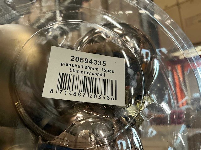 Partij diverse glazen kerstballen 80mm 15/tube (96 tubes) - afbeelding 14 van  16