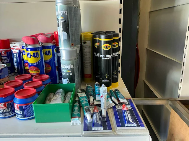 Partij diverse griffon/pattex/bison/hammerite/etc producten (86x) - afbeelding 7 van  14