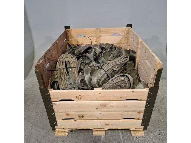 Partij diverse grote spanbanden - afbeelding 1 van  8