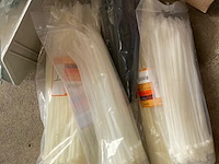 Partij diverse handelsgoederen - afbeelding 11 van  11